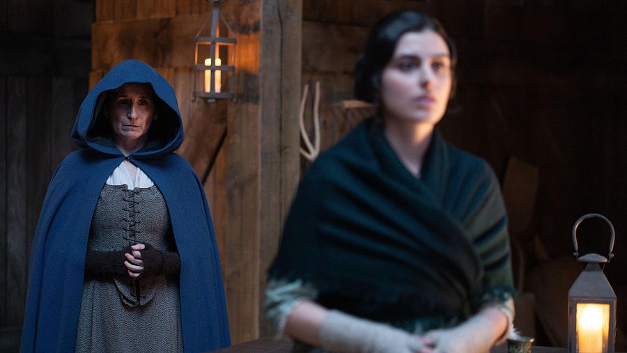 Isabel sorprende a Luisa con su llegada a Valle Salvaje