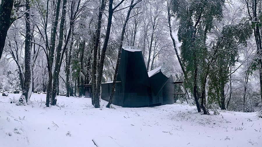 Casa para el poema del ángulo recto