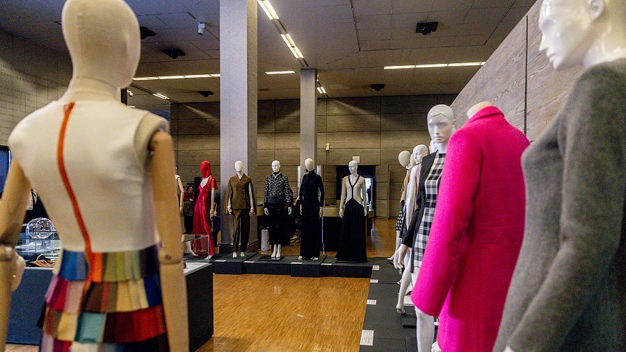 El Museo del traje expone la genialidad de David Delfín y abre la maratón de desfiles en Madrid