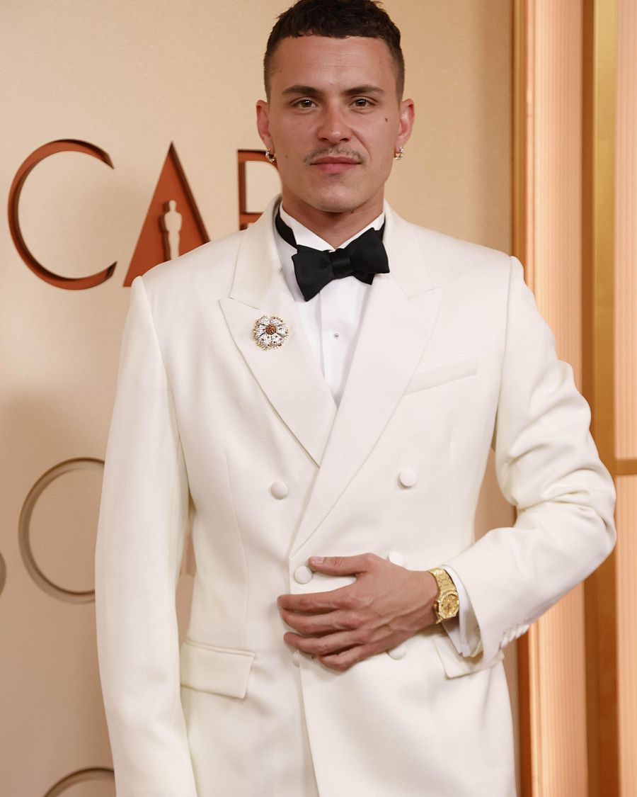 Arón Piper en la alfombra roja de los Oscar 2026