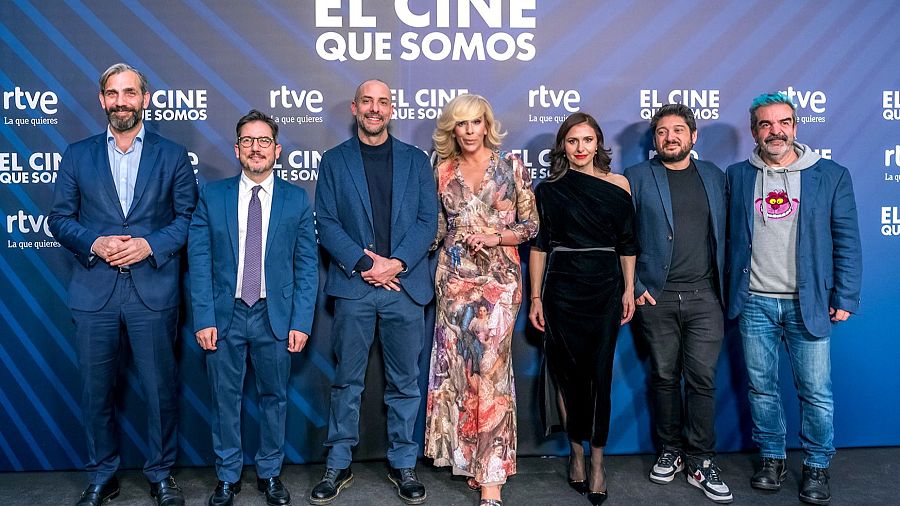 Miembros de la dirección RTVE en el acto de apoyo al cine