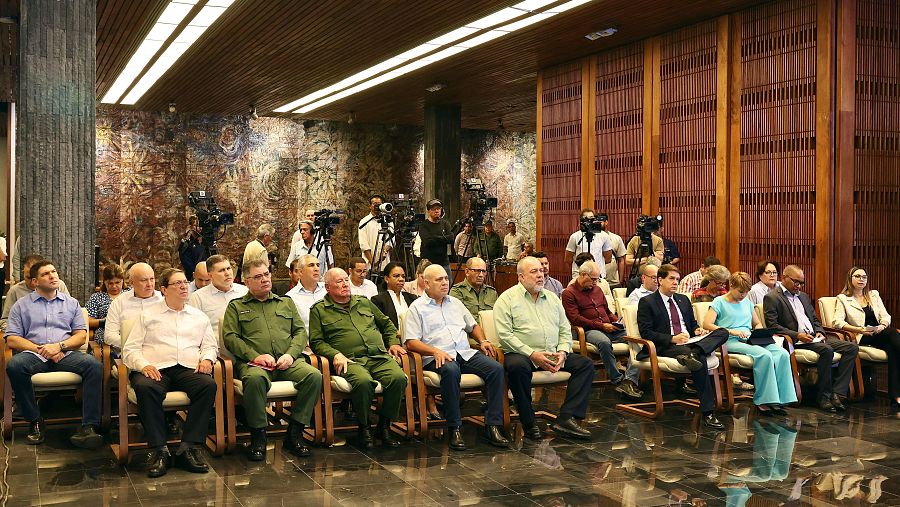 Cuba confirma conversaciones con EEUU