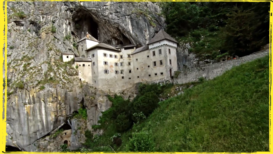 La Vuelta al Mundo en 80 Likes - El Castillo de Predjama