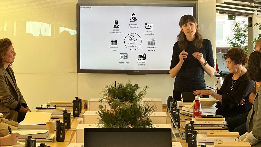 Laura Cambra Rufino en unas jornadas celebradas recientemente en el Colegio Oficial de Arquitectos de Madrid