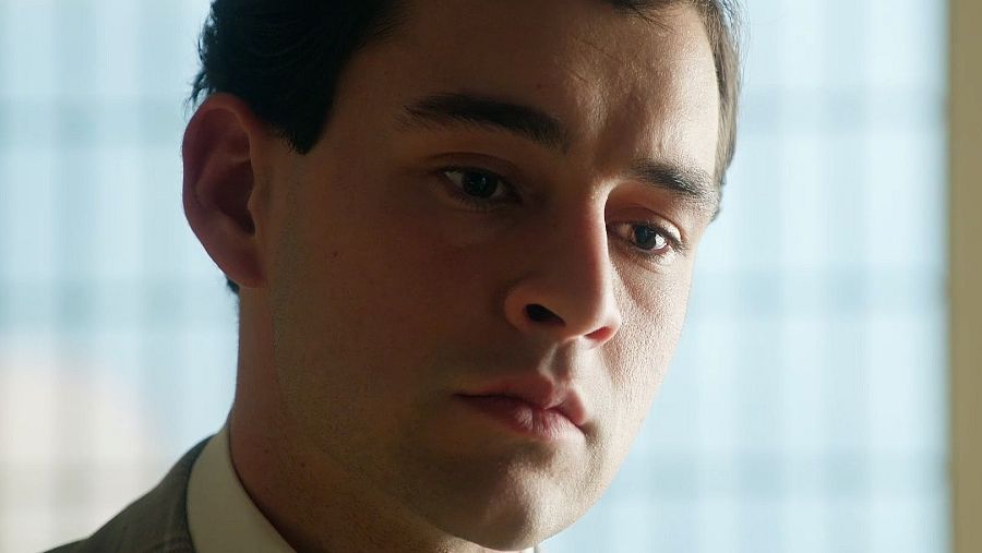 La Promesa: Curro y Ángela quieren casarse lo antes posible