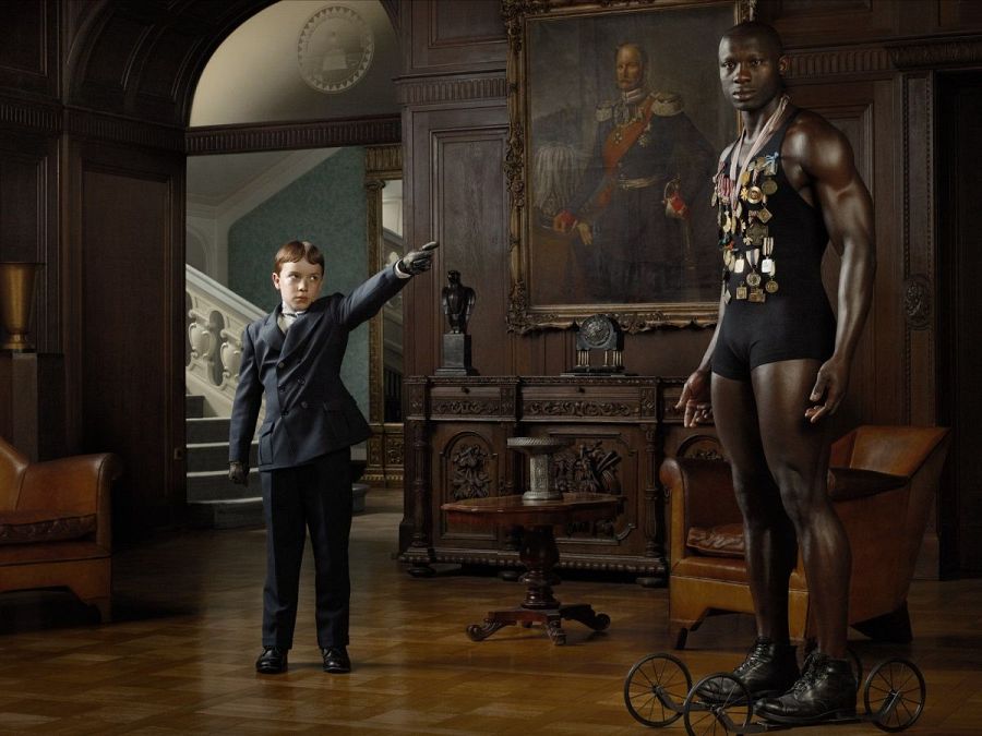 Masonic Lodge, Dahlem (serie Berlin) (Erwin Olaf, 2012)