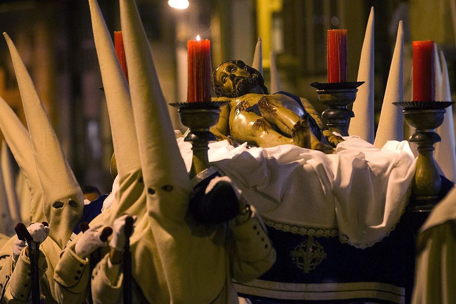 Procesión de La Penitente Hermandad de Jesús Yacente