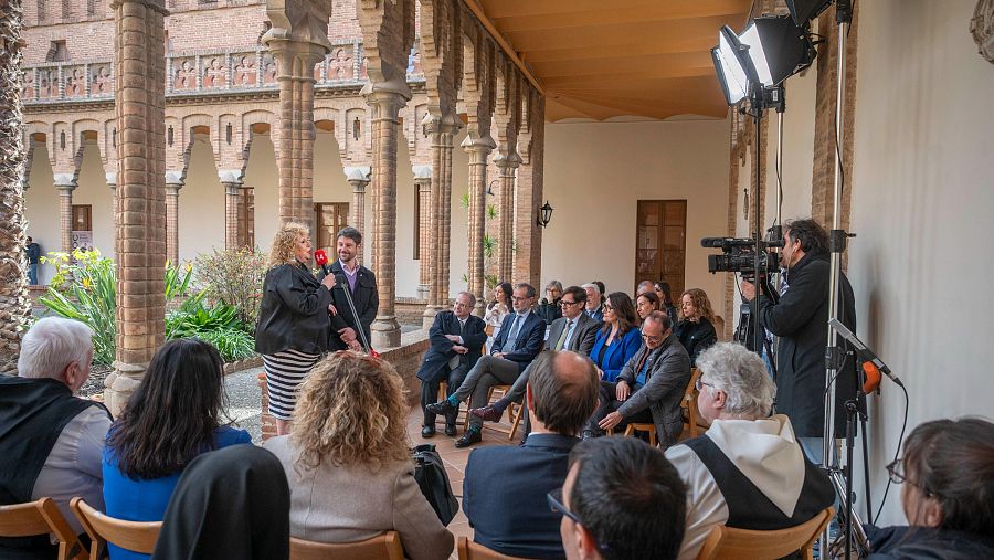 Sílvia Tarragona i Pep Gorgori, durant un moment de l'acte