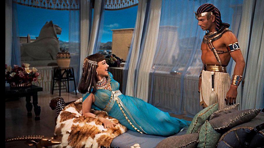 Los diez mandamientos, con Charlton Heston, Yul Brynner y Anne Baxter
