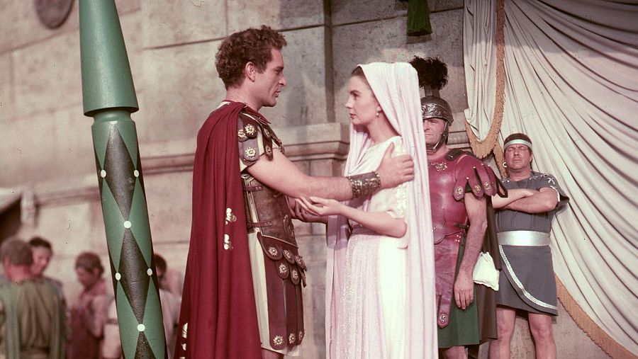 'La túnica sagrada', la película que convertía al espectador en actorr