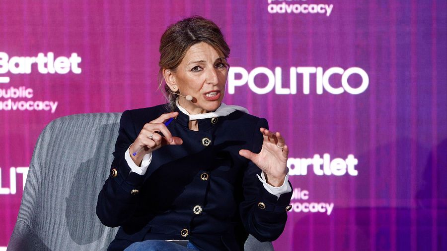 La vicepresidenta y ministra de Trabajo y Economía Social, Yolanda Díaz, interviene en una mesa redonda durante la segunda jornada del European Pulse Forum, en Barcelona.