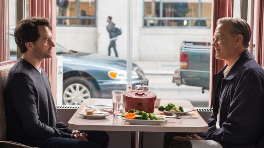 Tom Hanks es Fred Rogers en Un amigo extraordinario