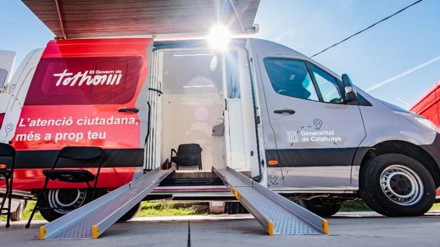 Els microbusos estan preparats per poder atendre persones amb discapacitat