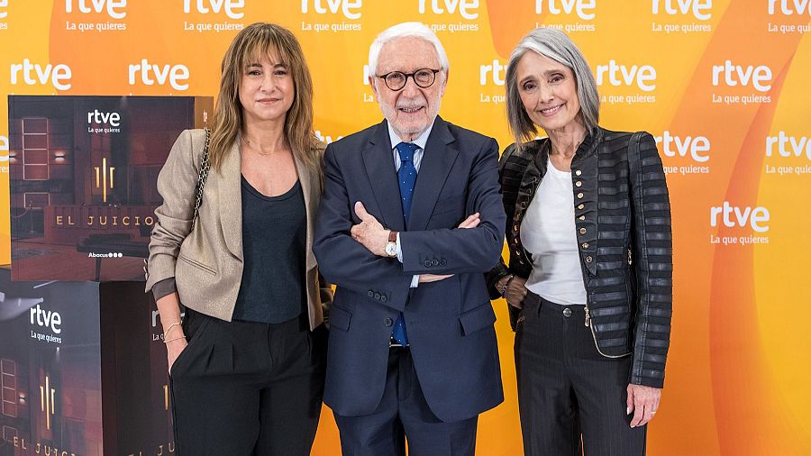Ana Pardo de Vera, Ricardo Fernández Deu y Montserrat Nebrera