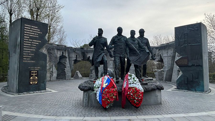 Monumento a los liquidadores de Chernóbil en Moscú