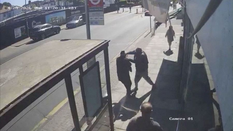 Detenido un hombre por apuñalar a dos personas en un barrio de mayoría judía en Londres