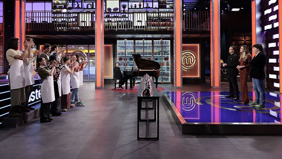 Los aspirantes antes de una de las pruebas