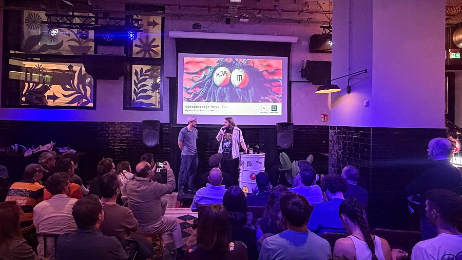 Javier de la Chica y Guillermo Miranda durante su presentación en Birras Sintétícas