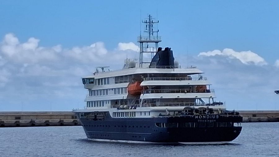 Imagen del Honvius en el puerto de Granadilla, Tenerife