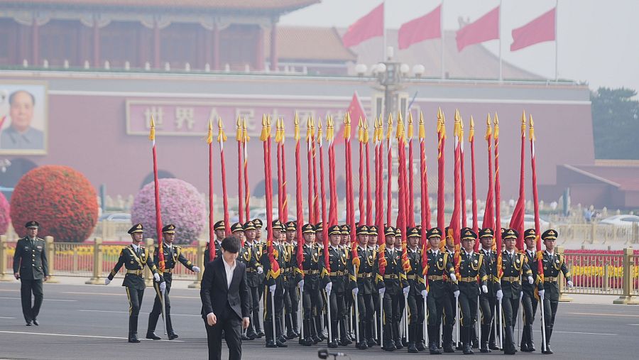 Dezcallar: “China quiere acabar con la dependencia de EEUU”