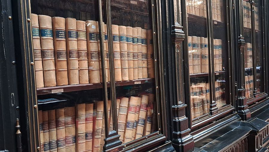 Cómo digitalizar la biblioteca histórica del Senado