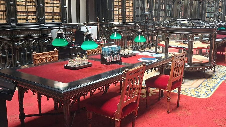 Cómo digitalizar la biblioteca histórica del Senado