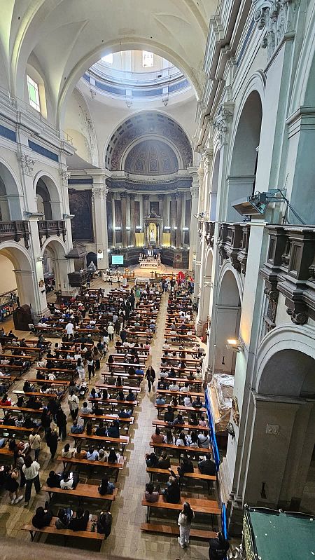 Interior de la Iglesia de San Agustín en El Raval de Barcelona