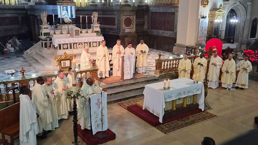 La iglesia católica en El Raval es una muestra de la multiculturalidad del barrio