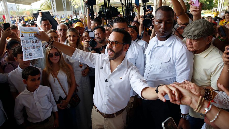 Abelardo de la Espriella vota en Barranquilla
