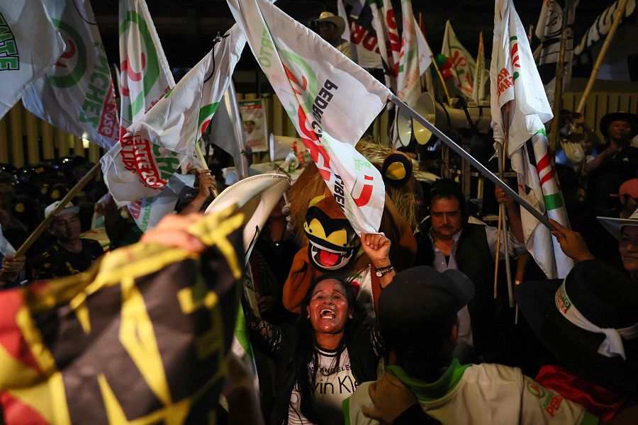 Simpatizantes de Roberto Sánchez
