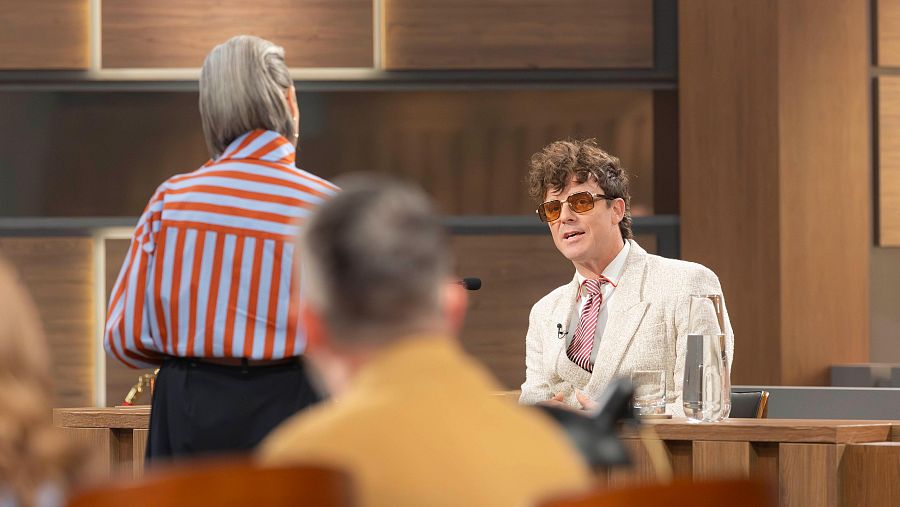 Aldo Comas interrogado por Montserrat Nebrera en 'El juicio' de La 2