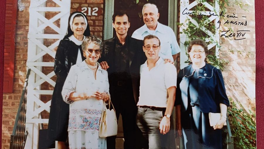 Los viajes en furgoneta de Robert Prevost por España cuando aún era simplemente ‘Bob’