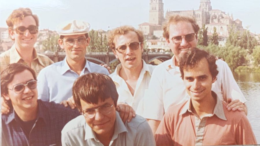 Los viajes en furgoneta de Robert Prevost por España cuando aún era simplemente ‘Bob’