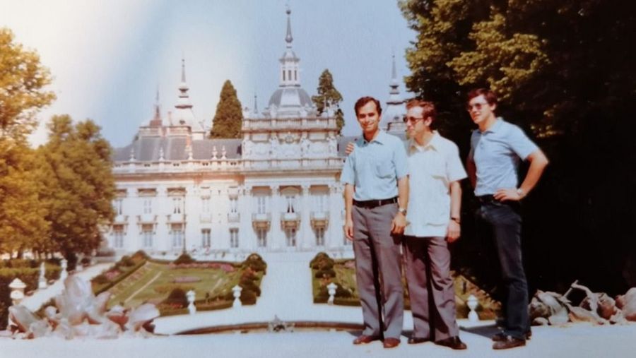 Los viajes en furgoneta de Robert Prevost por España cuando aún era simplemente ‘Bob’