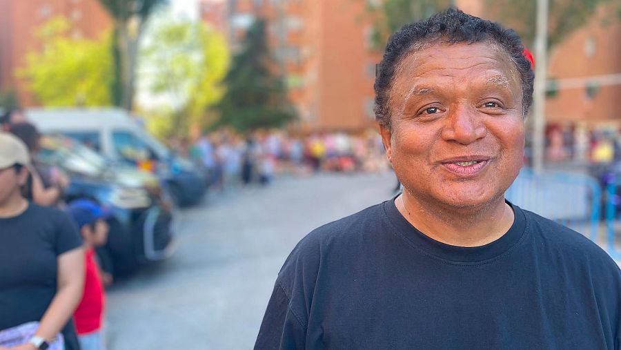 Rolando Estrada, peruano de 61 años, es amigo de Elmer León y también recibió ayuda en el Cedia