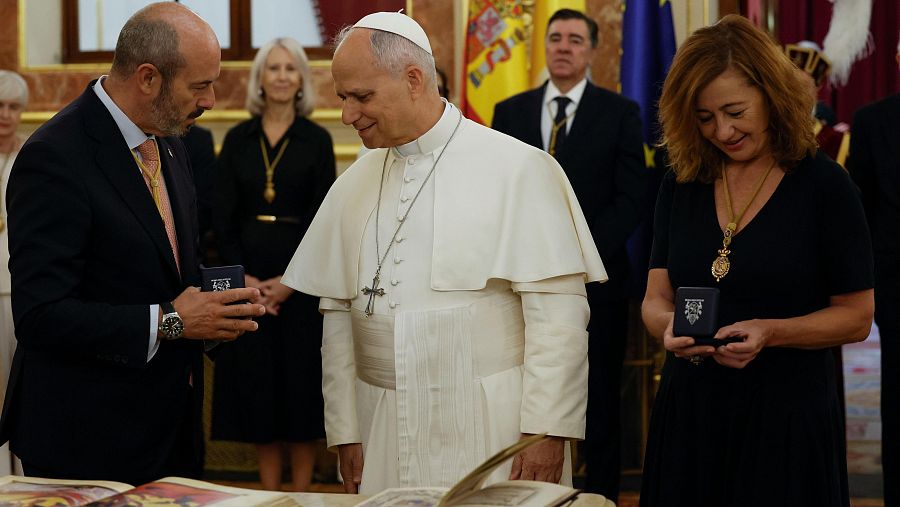 Las mejores imágenes de la visita del papa: lunes 8 de junio