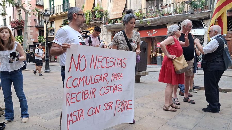 El manifiesto también reclama la derogación de los acuerdos con la Santa Sede.