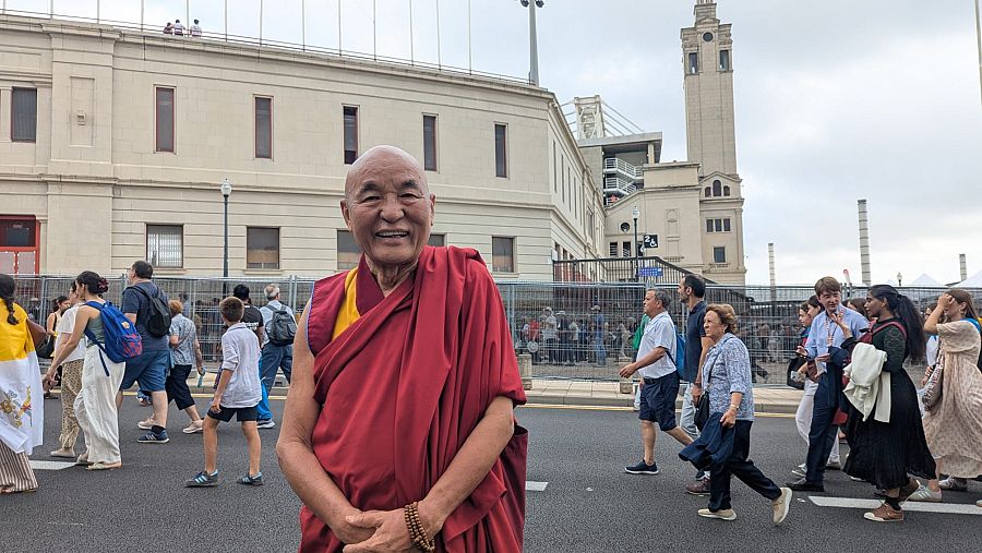 El monje budista Thubten Wangchen, fan también de León XIV