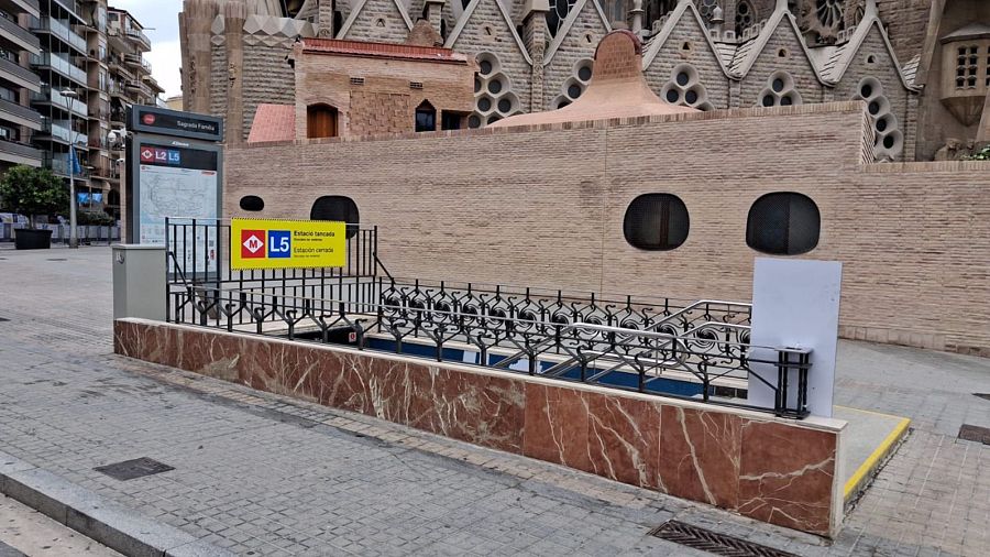 La estación de metro de Sagrada Familia ha permanecido cerrada por la visita del papa