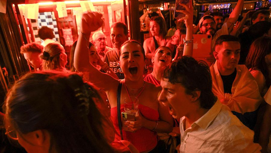 El pub La Fontana de oro, en Madrid, lleno el día de la final de la Eurocopa 2024 que jugaron España e Inglaterra