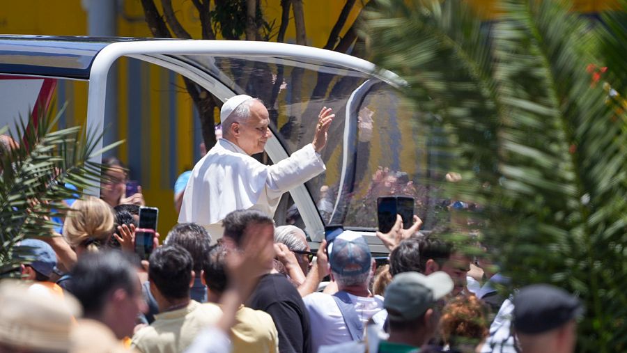 Sexto día de la visita del papa a España: las mejores imágenes del 11 de junio
