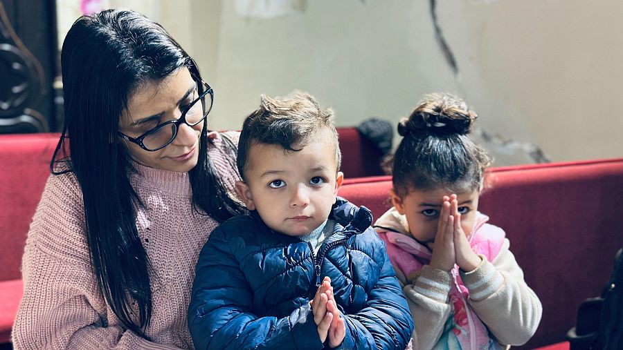 Niños gazatíes en la Iglesia de la Sagrada Familia de Gaza