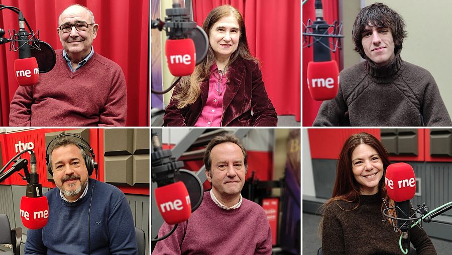Collage de seis retratos de personalidades españolas en un estudio de radio, con micrófonos 