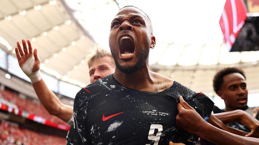 Cyle Larin celebra su gol ante Catar en el Mundial 2026
