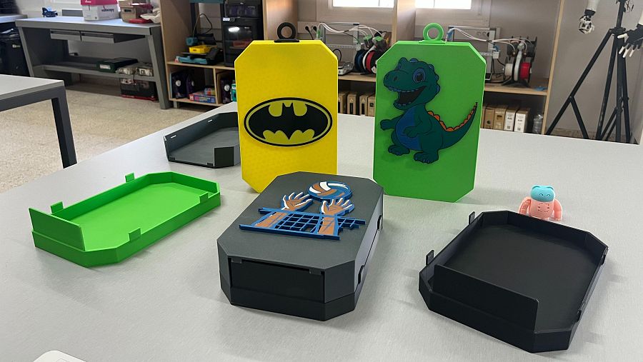 Las Chemobox son decoradas según los gustos, colores y personajes favoritos de cada paciente.