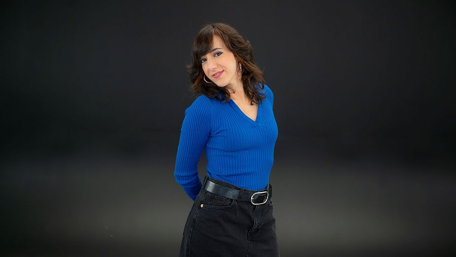 Irene Desumbila, directora i presentadora del programa de Ràdio 4 'La barrera del so'