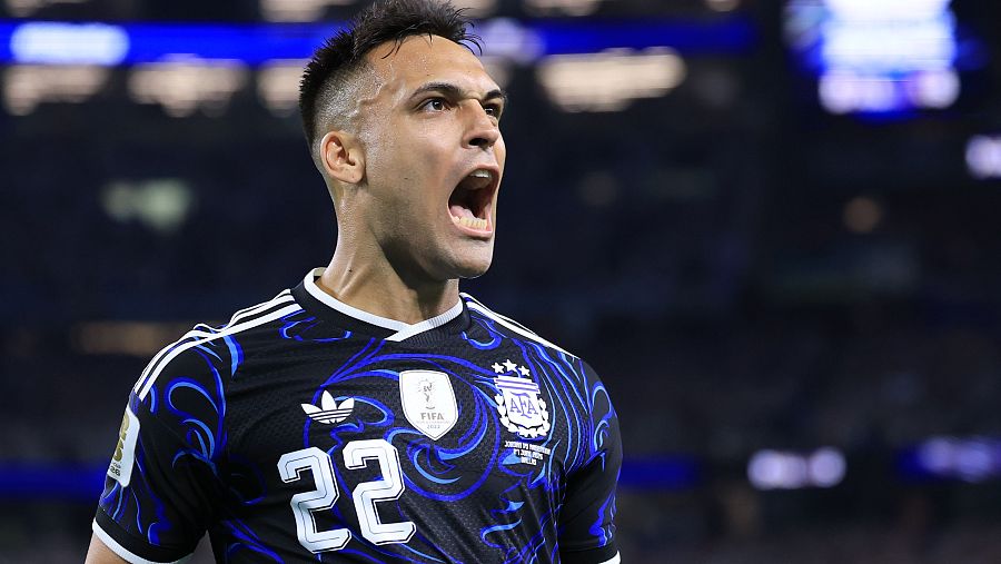 Lautaro Martínez celebra un gol en el Jordania - Argentina del Mundial 2026
