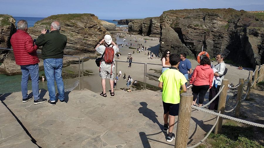 Praia das Catedrais, en Lugo, una de las Banderas Negras 2026