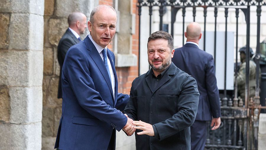 El primer ministro de Irlanda, Micheál Martin, recibe al presidente de Ucrania, Volodimir Zelenski