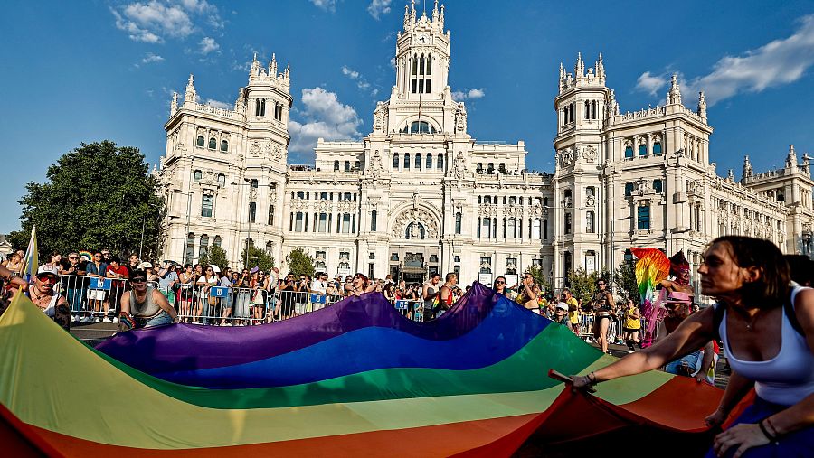 Vista general de la manifestación del Orgullo en Madrid